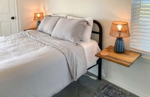 Peekaboo Water Views Lake O the Cherokees Cabin - Foto 13