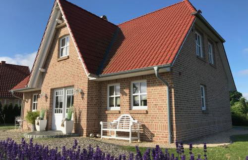 Ferienhaus " Strandhus " an der Ostsee, Sauna, Kamin, Strandkorb, free W-LAN by SEASIDE - Foto 1