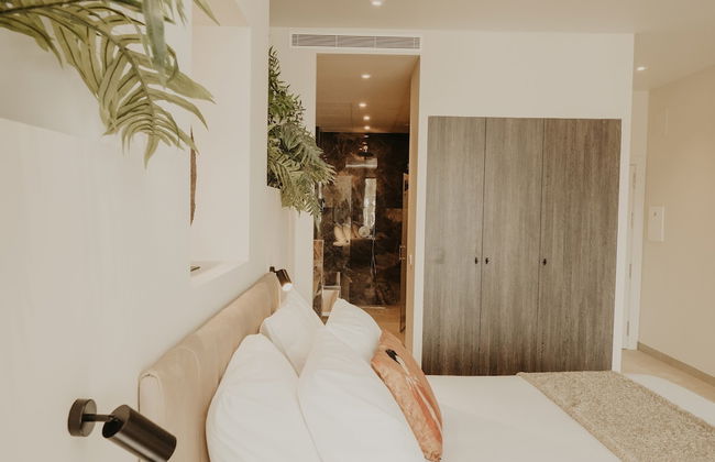 Comfy Studios Hotel - Photo 7