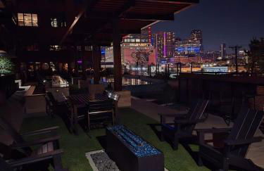 The Trendy Den - Photo 30