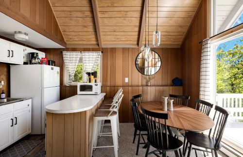 Mountain cabin w hot tub, fire pit & pet-friendly - Foto 16