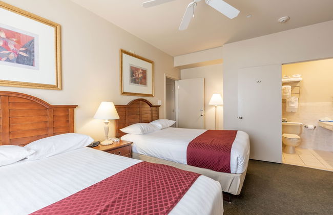 Ebb Tide Suites - Photo 7