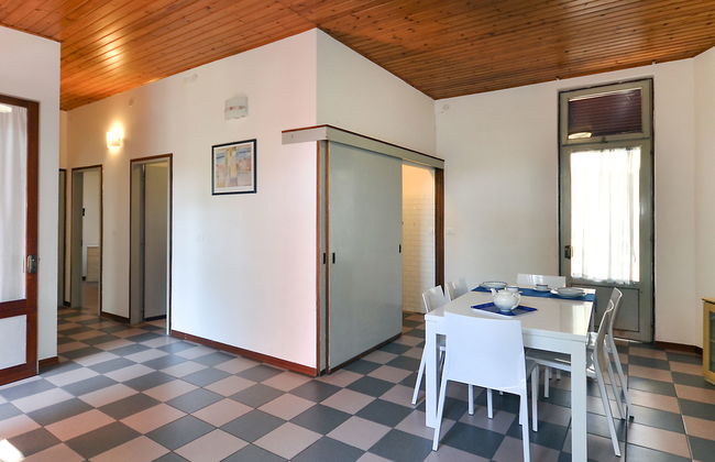 4 bedroom House in Lignano Sabbiadoro with garden and terrace - Photo 4