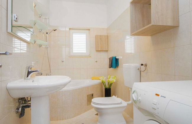 Exquisite Villa with Private Hot Tub in Grebaštica - Foto 14