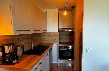 Skis aux pieds IN-OUT, Linge inclus, Parking et WIFI gratuits, proche du centre et tout confort, Mont Vallon Lodge Méribel Mottaret - Foto 7