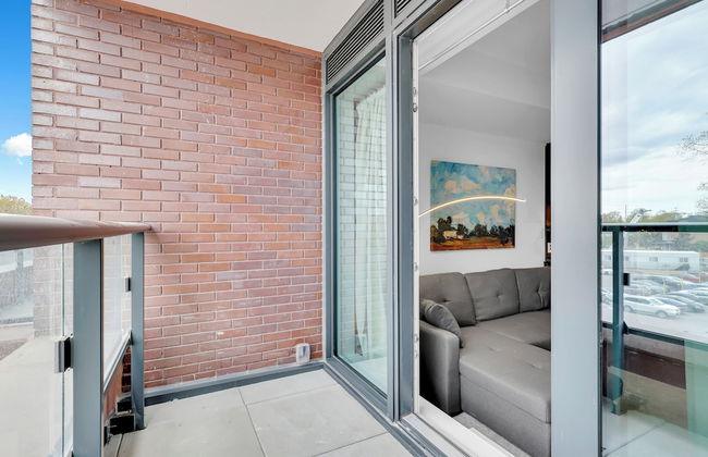 Modern suite steps to port credit Go - Foto 14