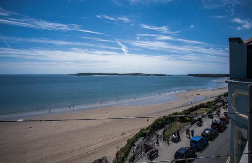 The Nest - 1 Bedroom Apartment - Tenby - Photo 18