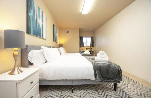 Spacious Mountain View DT 3BR Gem - Great for Work & Family - Foto 10