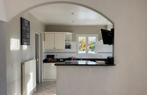 Villa des pontons Maison 5 chambres avec grand jardin clos et belle terrasse séjour spacieux lumineux à 2 kms de la plage d'Arromanches près de Bayeux, Omaha beach - table de ping pong - garage - Foto 16