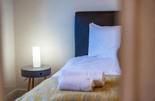 Nancy's 3 bedroom house near Heathrow Airport - Foto 79