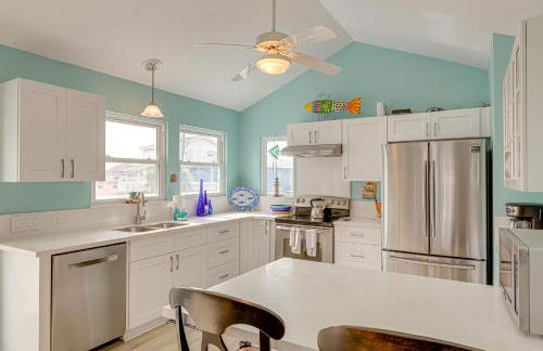 Steps to Galveston Beach Dog-Friendly Gem with Yard - Photo 8