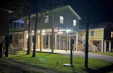 Bay Breeze Bliss-Hot Tub, Bar and Canal 5mi to Beach - Foto 5