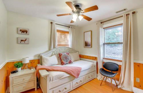 Lakemont Mountain Cabin with Game Room and Hot Tub! - Foto 27