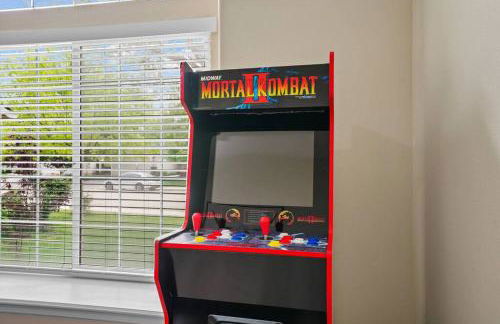 Remodeled, Charming Retreat on the City's Doorstep - Foto 10