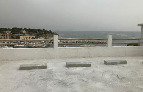 T2 vue sur le port jacuzzi terrasse et parking - Foto 32