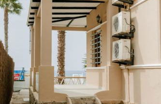 Villa Bahari by Seaward Suites - Photo 23