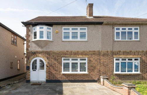 The Romford Oasis - Spacious 4 bedroom escape - Foto 79