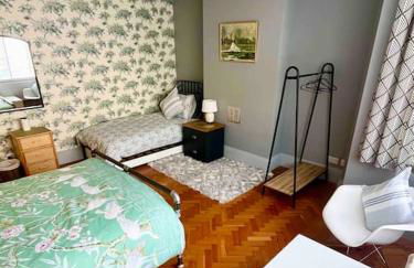 Spacious Semi-detached Southsea House, Free Parking On Drive - Photo 13