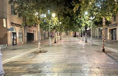 La Perle de Toulon, grand appartement tout confort, idéalement situé - Foto 26