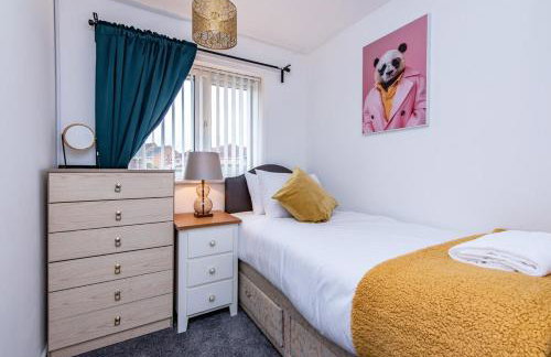 5 Bedroom Family & Contractor House in Nuthall, Nottingham - Sleeps 9 - By CircleWay Homes - Foto 19