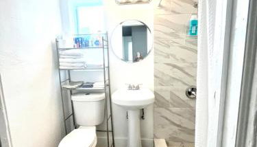 NEW Pompano Beach AirPark Duplex! Patio Parking! - Foto 3
