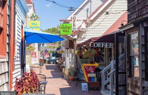 Spacious Private 2BR-2BA I Pool I Garage I Central - Foto 28