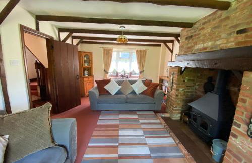 Stunning Rustic Home, New Forest National Park - Photo 22