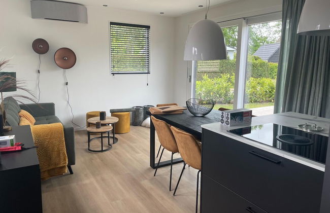 Chalet by Water in Idskenhuizen Recreation Park - Foto 15