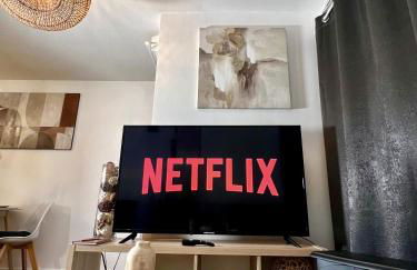 "MoonLighT" Gare à 10min de PARIS, WIFI, TERRASSE , PARKING - Foto 10