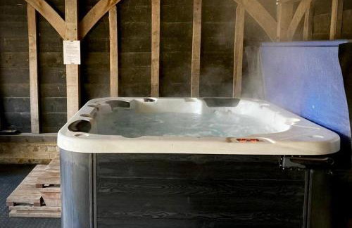 Dorney,Windsor Family Getaway with Hot Tub - Photo 22