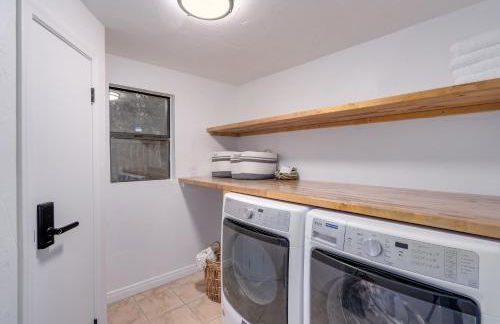 Hot Tub-EV-Kid Friendly-Arcade Game-BBQ-Fire Pit - Photo 19