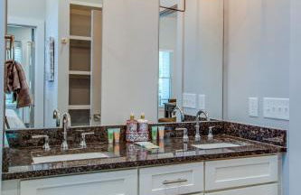 Modern Duplex - 1 mile from Robust Nightlife - Foto 15