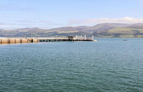 Above Deck - Foto 30