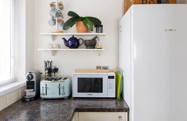 Beautiful Georgian Home in the Heart of Chichester - Photo 8