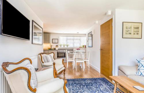 Charming Cottage with Garden - Pass the Keys - Foto 1