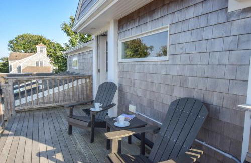 Full Renovation Amazing Spot with Views - Photo 5