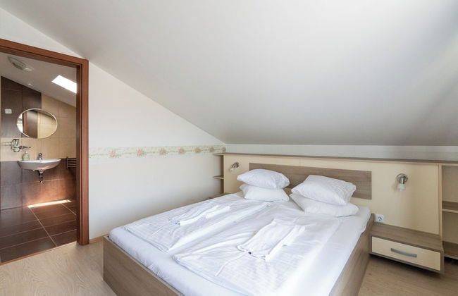 Faraway Aparthotel near Airport - Foto 6