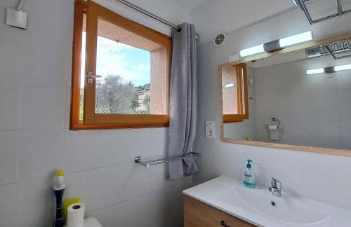 3 Bed House Sleeps 8 -Private Garden -Pets Ok - Foto 47