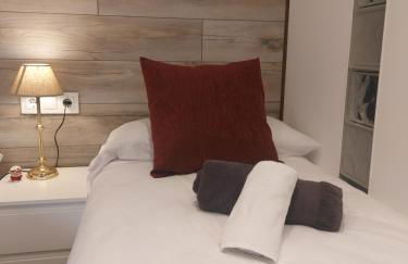 Cerca de Barcelona, y entre tres Parques Naturales, casa de 4 habitaciones y 2 baños con piscina, barbacoa y chimenea - Foto 21