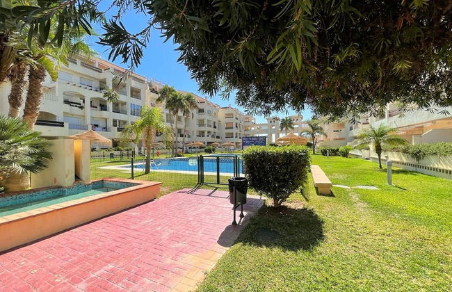 Apartment in Roquetas Near Playa Serena Beach - Photo 31