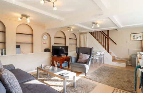 Vine Cottage - Photo 5