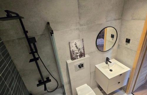 Apartament z kominkiem w starej kamiennicy - Foto 10