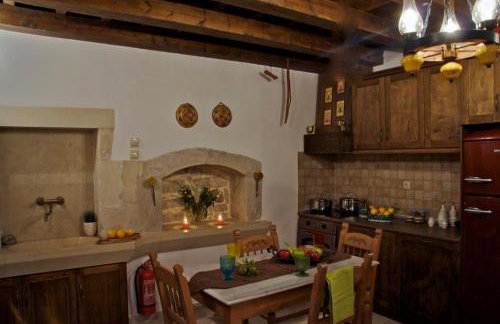 Eleni's Stately Home, picturesque location, By ThinkVilla - Photo 18