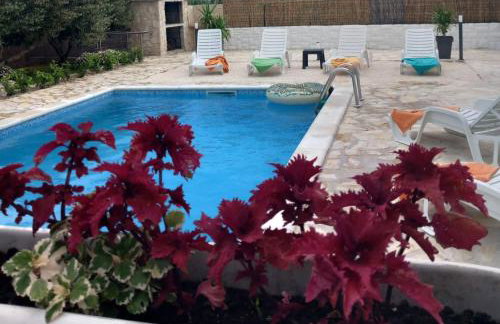 Holiday House M&A&K with swimming pool - Foto 8