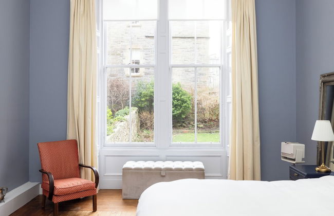 Spacious 2-Bedroom Ground Floor Flat - Foto 12