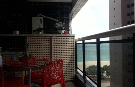 Maravilhoso Apartamento na Beira Mar - Foto 8