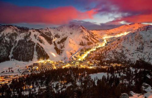 2 Miles to Palisades Ski Resort w Free Shuttle! - Foto 4