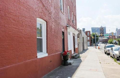 Cozy Haven at the footsteps of Harbor East - Foto 33