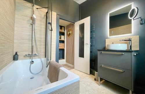 Maison et Jardin Le 14 à Auxerre - Confort et Détente - Foto 42