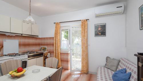 Apartments near Beach Babic - Photo 3, stove, pet friendly